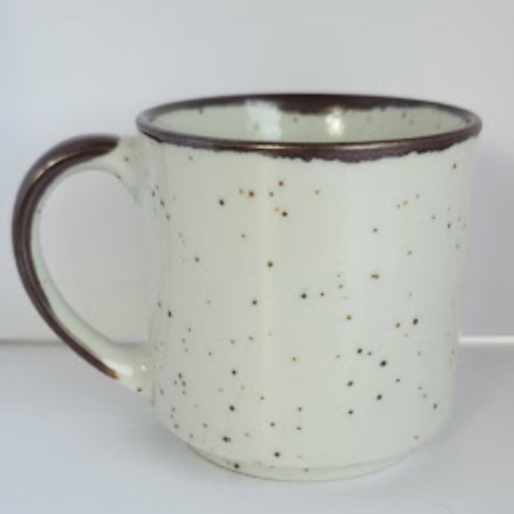 VINTAGE STONEWARE COFFEE MUG "CHILDREN UNDER UMBRELLA" SPECKLED FINISH, JAPAN - Picture 2 of 5